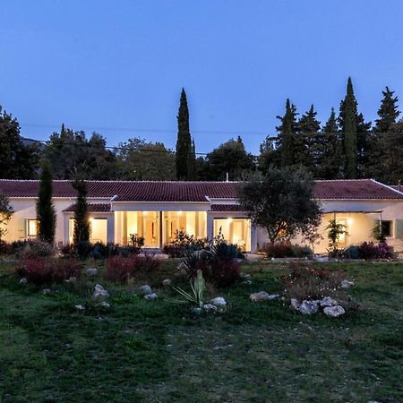 Luna Inn B&B Faiakes Екстериор снимка