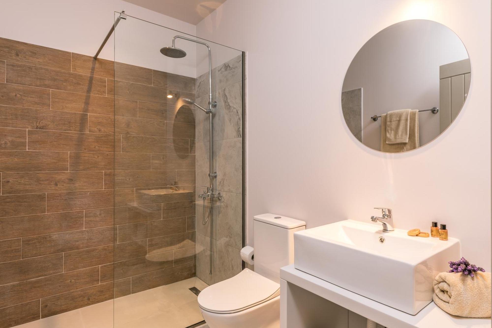 Luna Inn B&B Faiakes Екстериор снимка